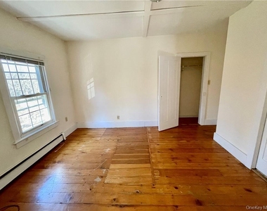 17 Ribbecke Hill Road - Photo Thumbnail 9