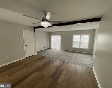 5512 E Boniwood Turn - Photo Thumbnail 4