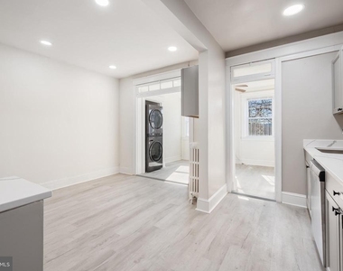 1805 Potomac Avenue Se - Photo Thumbnail 10