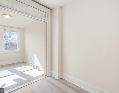 1805 Potomac Avenue Se - Photo Thumbnail 33