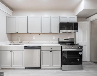 1805 Potomac Avenue Se - Photo Thumbnail 11