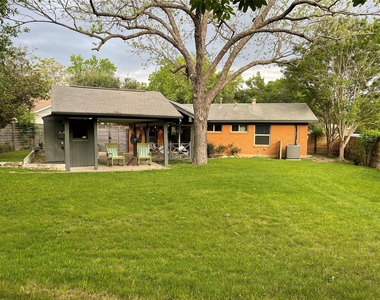 4620 Englewood Dr - Photo Thumbnail 25