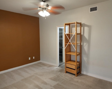 2529 Rio Grande St - Photo Thumbnail 14
