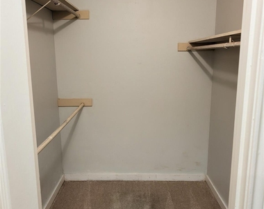 2529 Rio Grande St - Photo Thumbnail 9