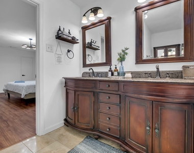 5755 Cartagena Street - Photo Thumbnail 21