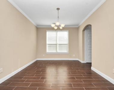 27419 Canyon Reach Drive - Photo Thumbnail 8