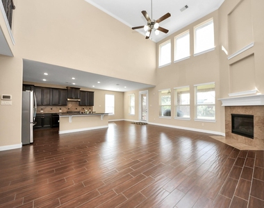 27419 Canyon Reach Drive - Photo Thumbnail 11