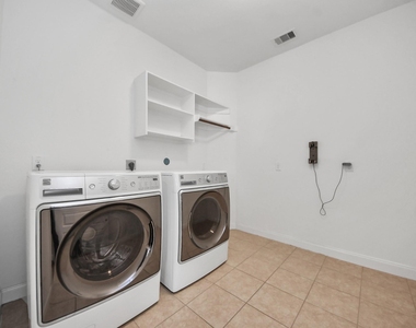 27419 Canyon Reach Drive - Photo Thumbnail 9