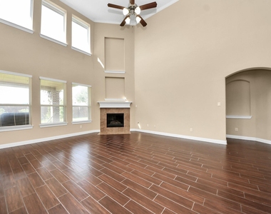 27419 Canyon Reach Drive - Photo Thumbnail 12
