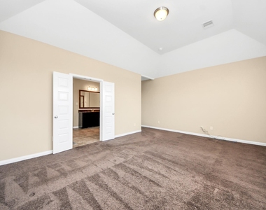 27419 Canyon Reach Drive - Photo Thumbnail 35