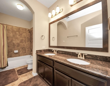 27419 Canyon Reach Drive - Photo Thumbnail 30