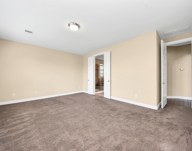27419 Canyon Reach Drive - Photo Thumbnail 20