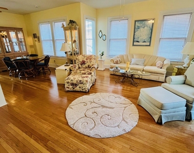 4623 Avenue N 1/2 - Photo Thumbnail 4