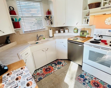 4623 Avenue N 1/2 - Photo Thumbnail 22