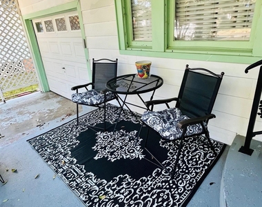 4623 Avenue N 1/2 - Photo Thumbnail 2