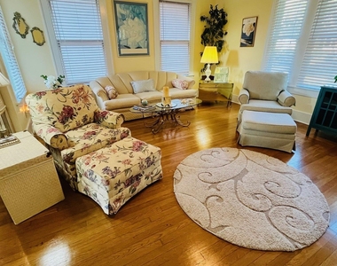 4623 Avenue N 1/2 - Photo Thumbnail 9