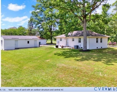11215 Thorncroft Drive - Photo Thumbnail 4