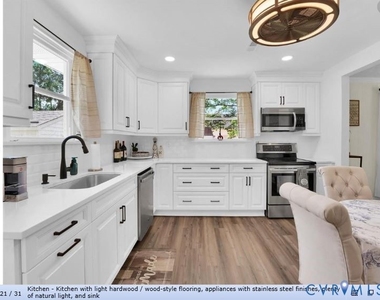 11215 Thorncroft Drive - Photo Thumbnail 20