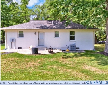 11215 Thorncroft Drive - Photo Thumbnail 3