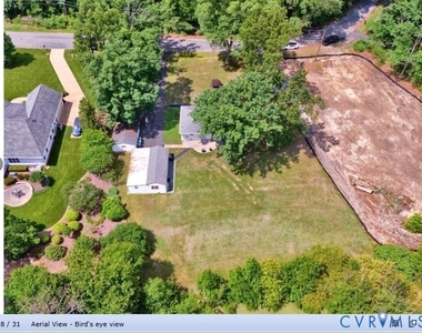 11215 Thorncroft Drive - Photo Thumbnail 7