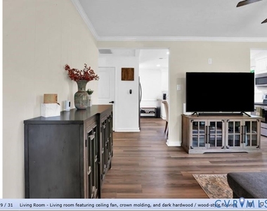 11215 Thorncroft Drive - Photo Thumbnail 8