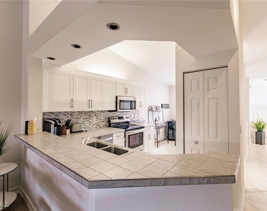 2516 Orchid Bay Drive - Photo Thumbnail 9