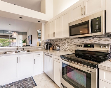 2516 Orchid Bay Drive - Photo Thumbnail 12