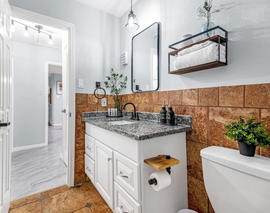 13330 Trompilla Lane - Photo Thumbnail 10
