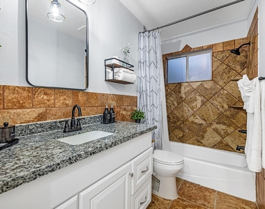 13330 Trompilla Lane - Photo Thumbnail 11