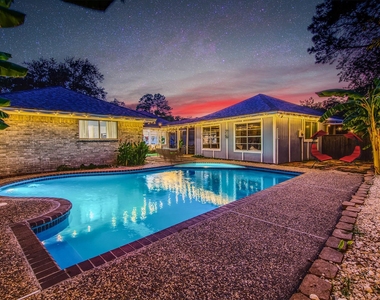 13330 Trompilla Lane - Photo Thumbnail 31
