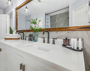 13330 Trompilla Lane - Photo Thumbnail 19