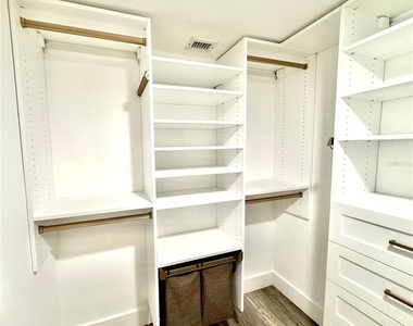 1600 Gulf Boulevard - Photo Thumbnail 13