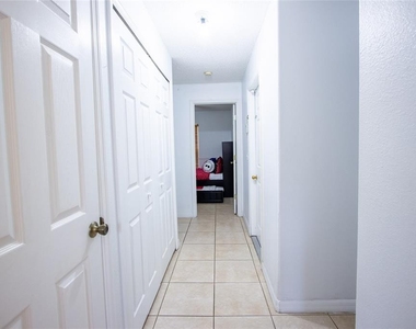 1832 Wimbledon Street - Photo Thumbnail 26