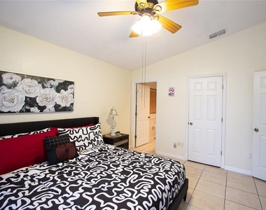 1832 Wimbledon Street - Photo Thumbnail 17