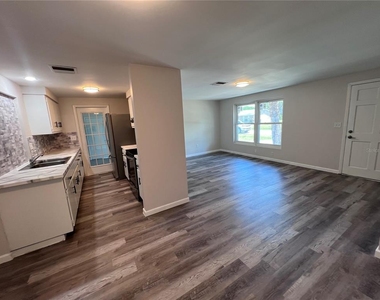 4123 Michel Tree Street - Photo Thumbnail 21