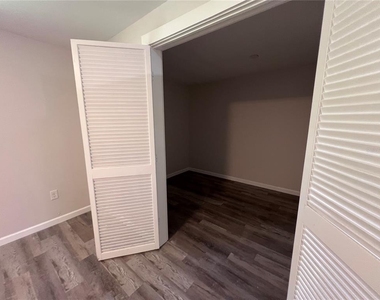 4123 Michel Tree Street - Photo Thumbnail 20