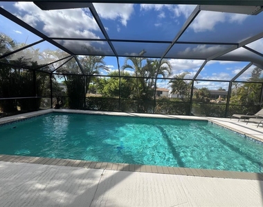 3177 Clifford Street - Photo Thumbnail 27