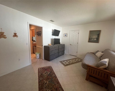 3177 Clifford Street - Photo Thumbnail 14