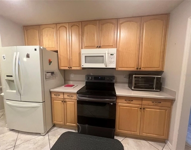 3177 Clifford Street - Photo Thumbnail 8