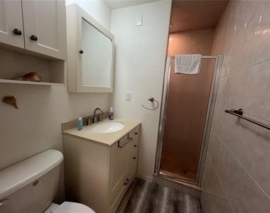3177 Clifford Street - Photo Thumbnail 22