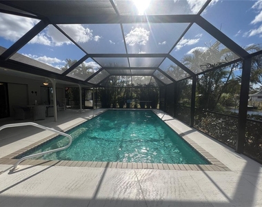 3177 Clifford Street - Photo Thumbnail 31