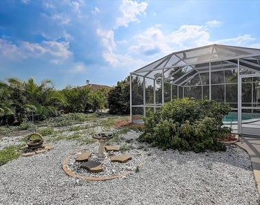 10 Stone Mountain Boulevard - Photo Thumbnail 14
