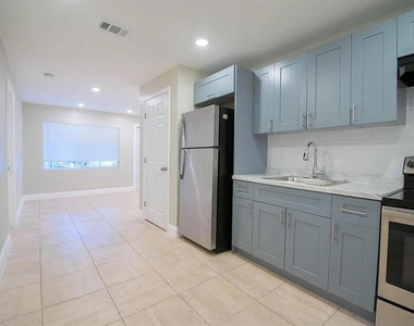 508 N 23rd Street - Photo Thumbnail 3