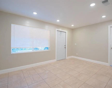 508 N 23rd Street - Photo Thumbnail 1