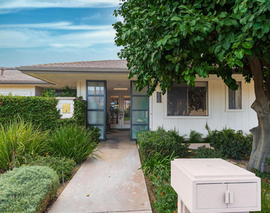 3 Cornell Drive - Photo Thumbnail 3