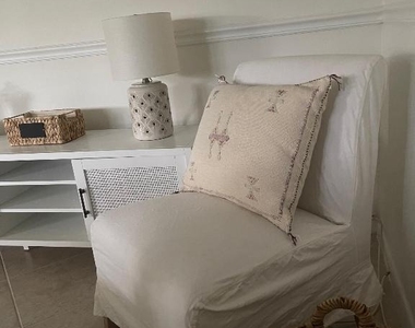 1202 Palm Trail - Photo Thumbnail 6