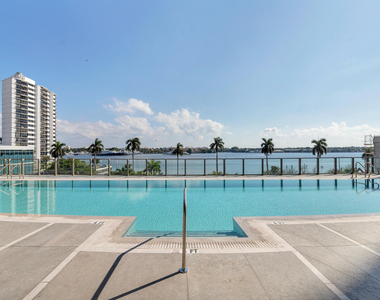 1333 S Flagler Drive - Photo Thumbnail 34