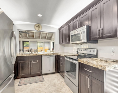 804 Foxpointe Circle - Photo Thumbnail 26
