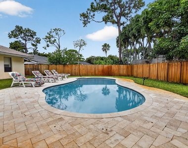804 Foxpointe Circle - Photo Thumbnail 65