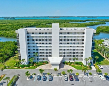 5059 N Highway A1a - Photo Thumbnail 3